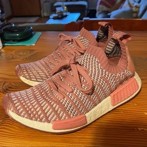 Womens NMD R1 STLT Primeknit in 'Ash Pink' FREE SHIPPING